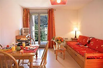 Goelia Les Balcons D'ax 3*