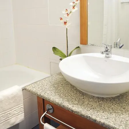 Goelia Les Balcons D'ax Aparthotel 3*