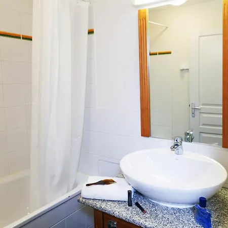 Goelia Les Balcons D'ax Aparthotel 3*