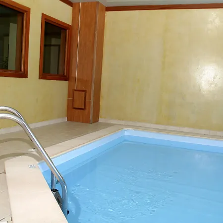 Apartmanhotel Goelia Les Balcons D'ax 3*