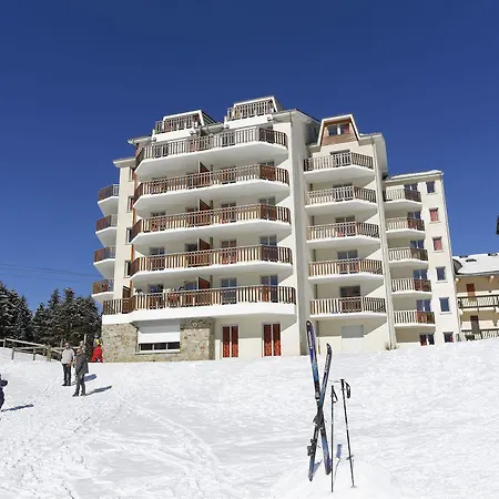 Nemea Les Balcons D'ax 2*